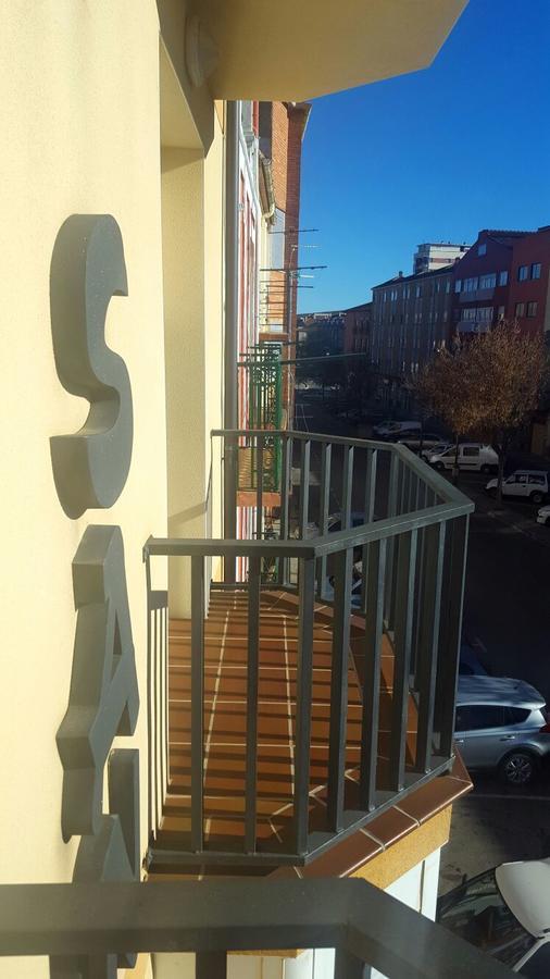Hostal Restaurante San Juan 莫利纳德亚拉贡 外观 照片